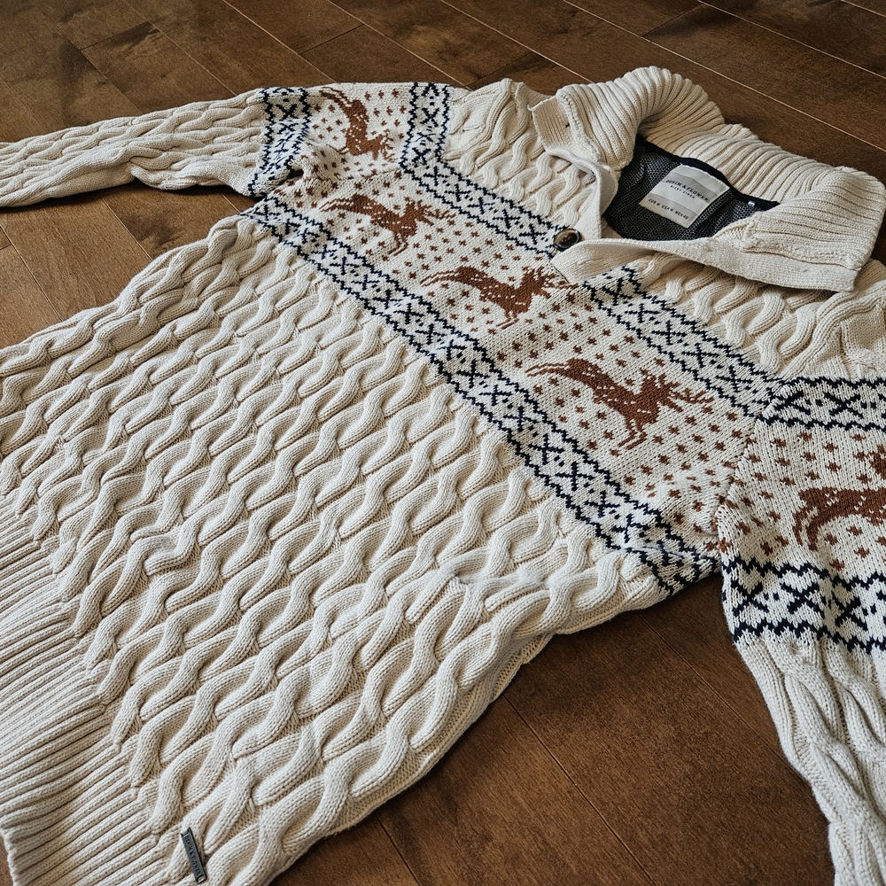 Cozy Cream Cable Knit Sweater with Reindeer Pattern